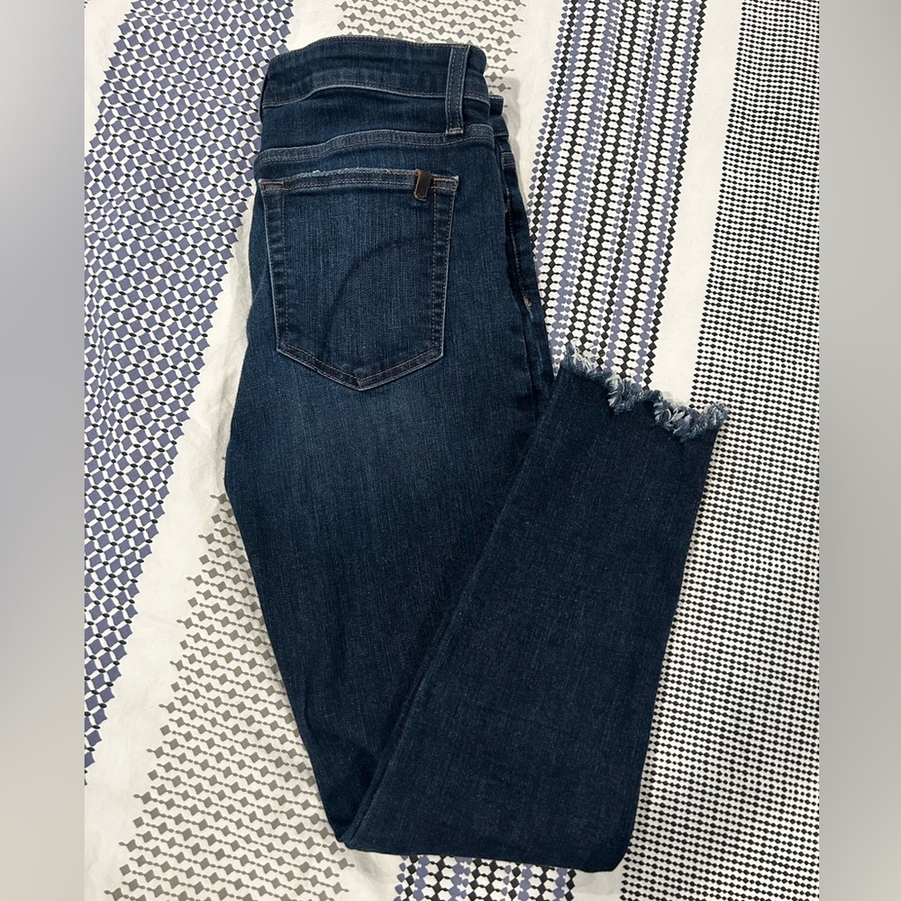 Joe’s Jeans frayed cropped Jeans